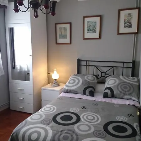 Junto Ayuntamiento, Casco Historico, Wifi