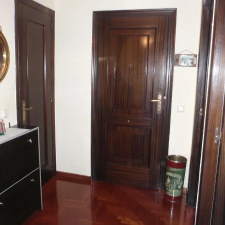Junto Ayuntamiento, Casco Historico, Wifi * Oviede