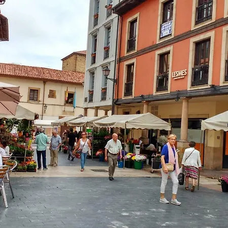 Junto Ayuntamiento, Casco Historico, Wifi * Oviede